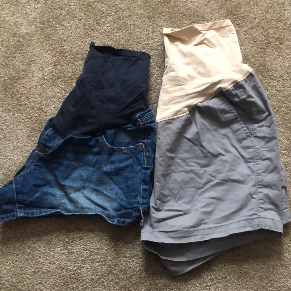 Old Navy Maternity shorts